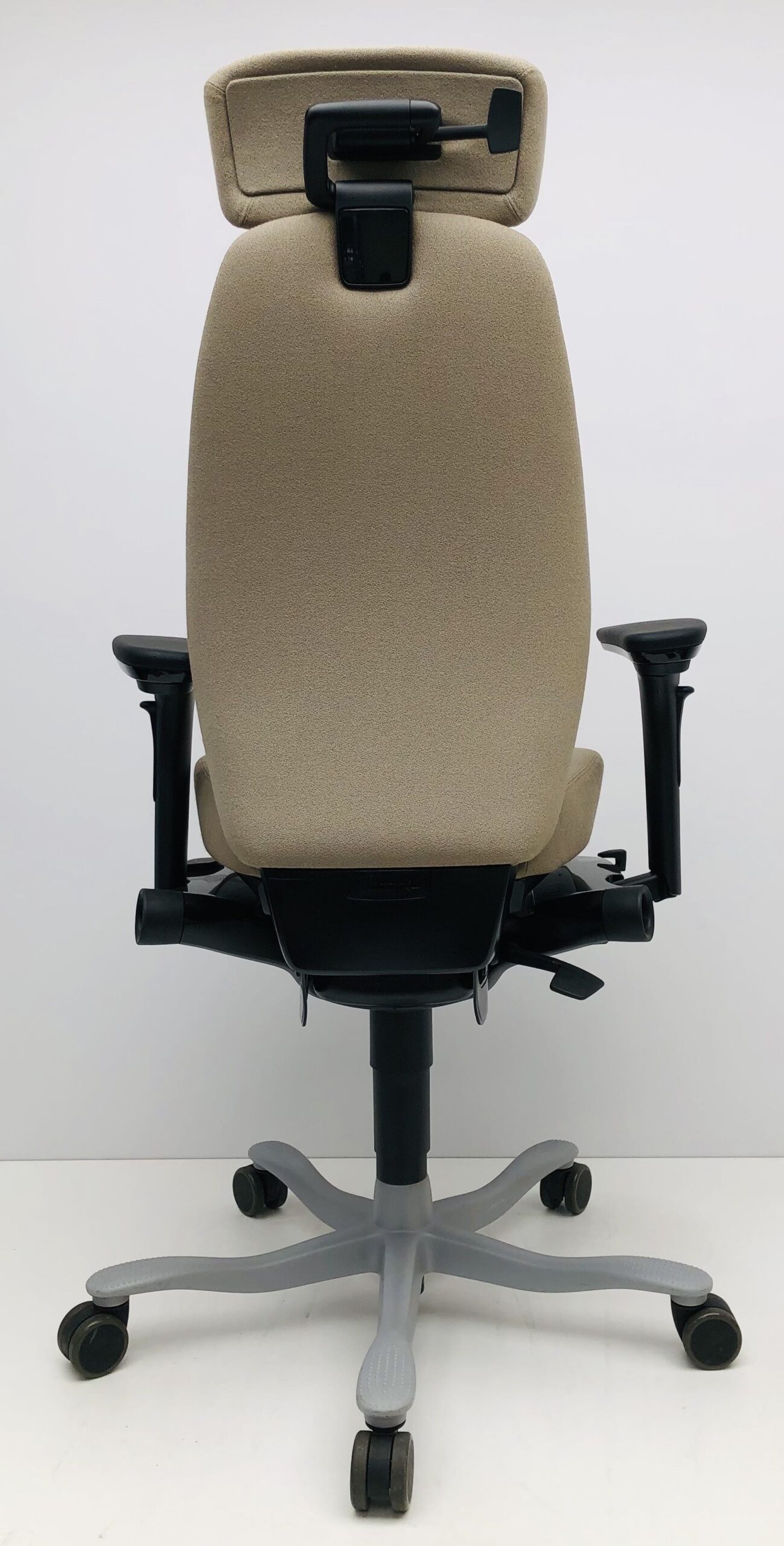 Bureaustoel Kinnarps 9000 Beige met hoofdsteun
