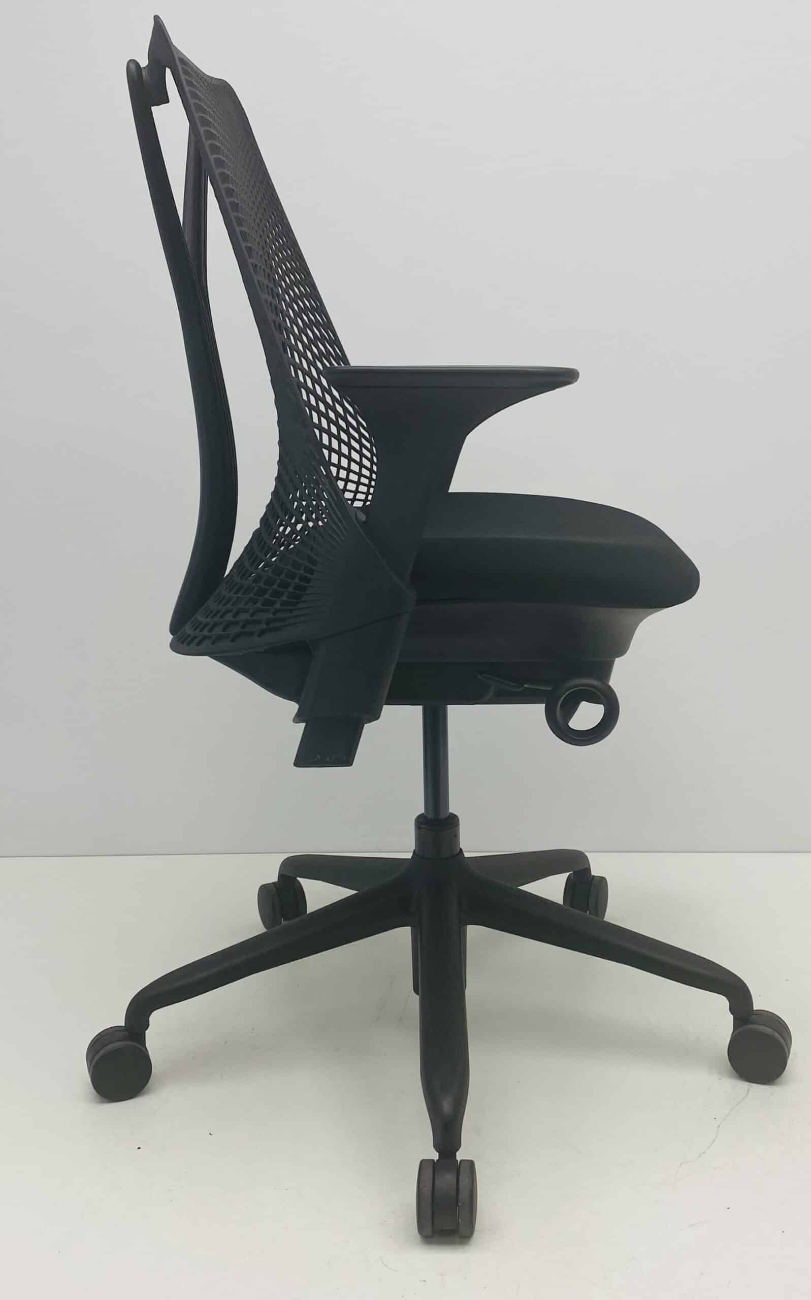 Bureaustoel Herman Miller Sayl zwart nieuwe stof