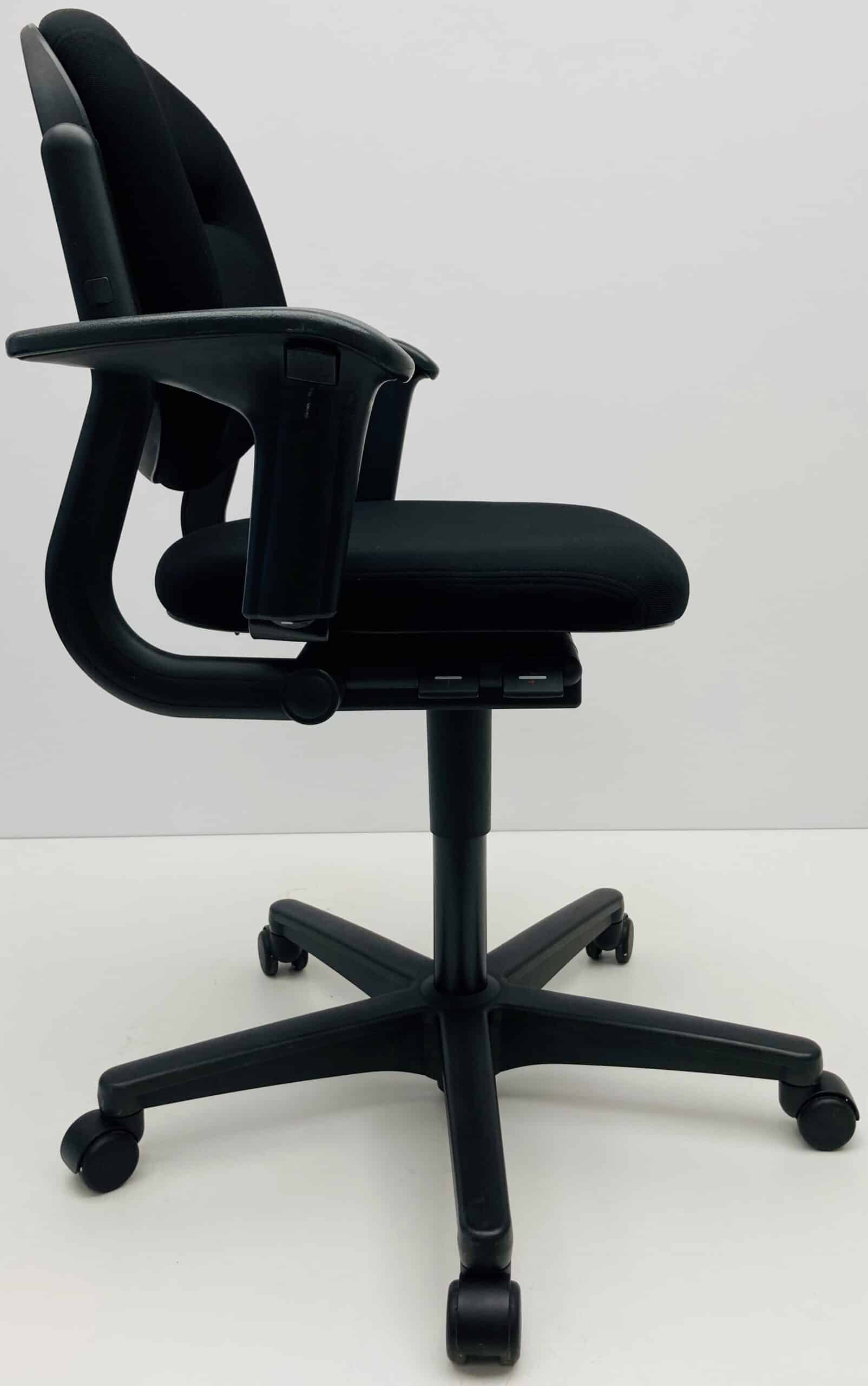 Bureaustoel Ahrend 220 middelhoge rug nieuwe stof