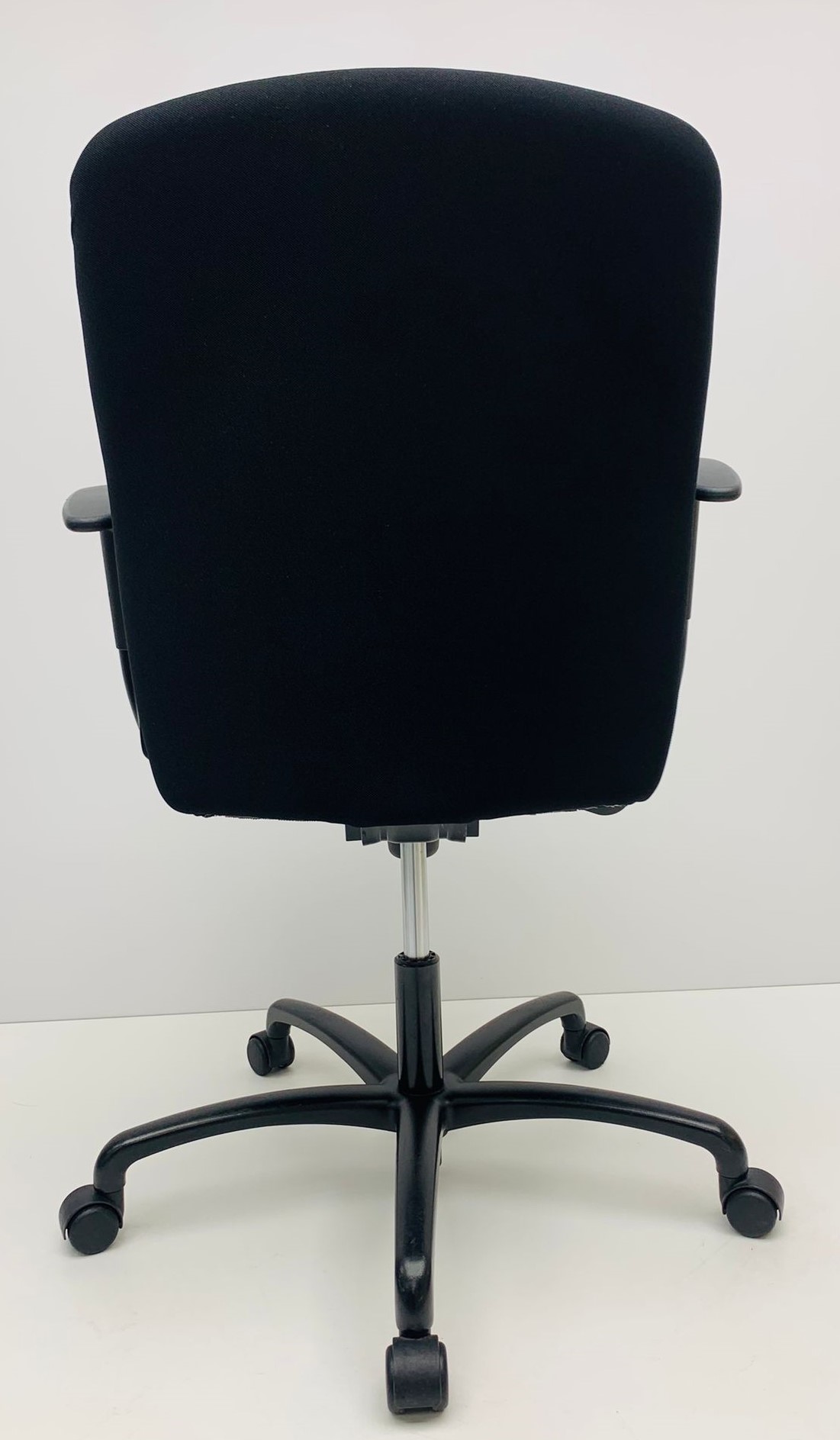 Beta zwart nieuwe stof