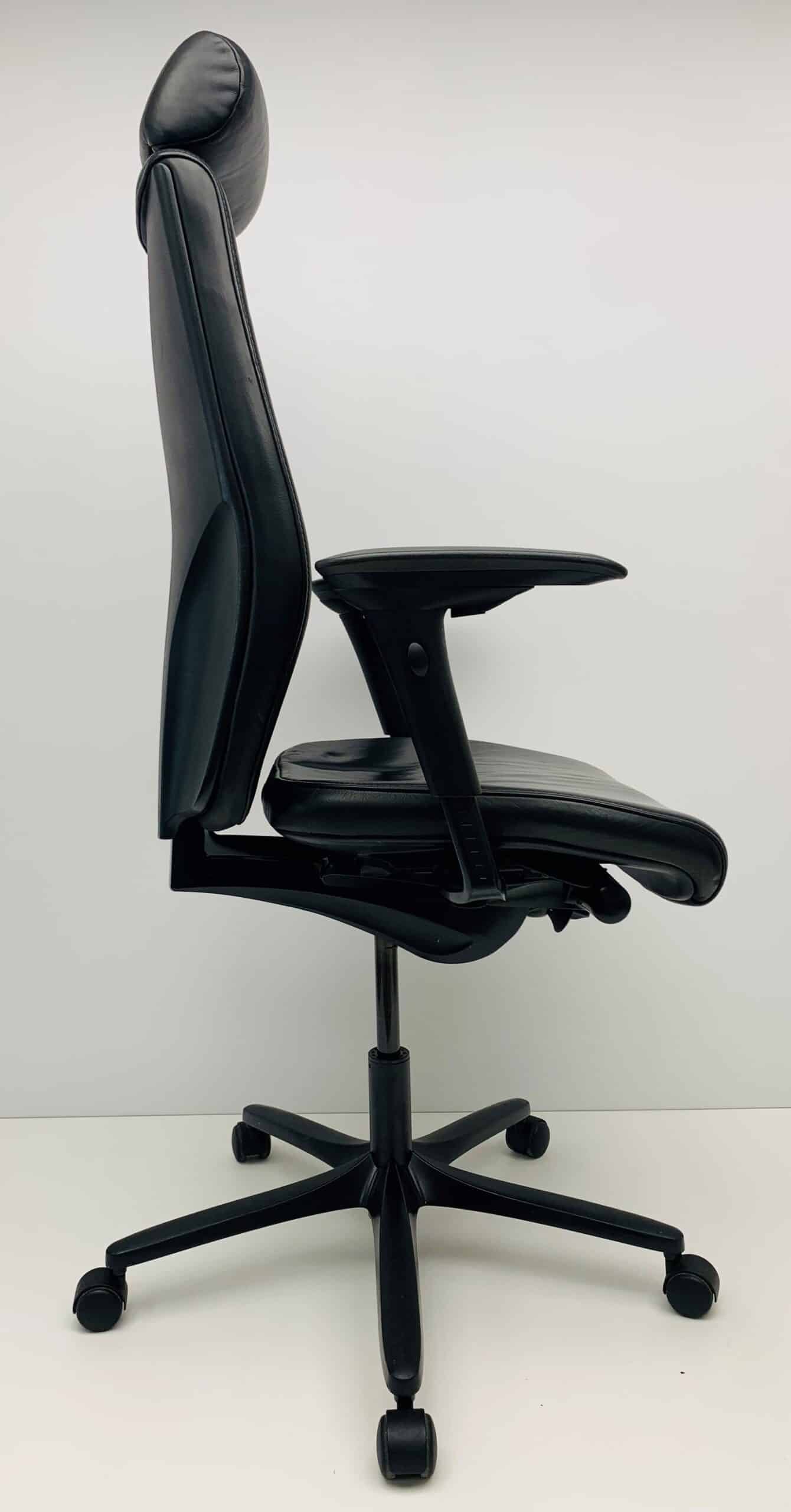 Bureaustoel Giroflex 64 leder met hoofdsteun