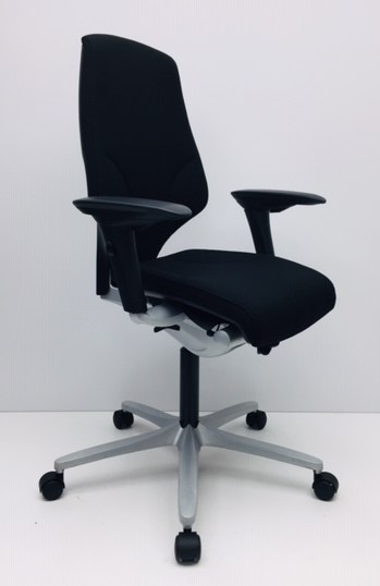 Bureaustoel Giroflex 64 zwart