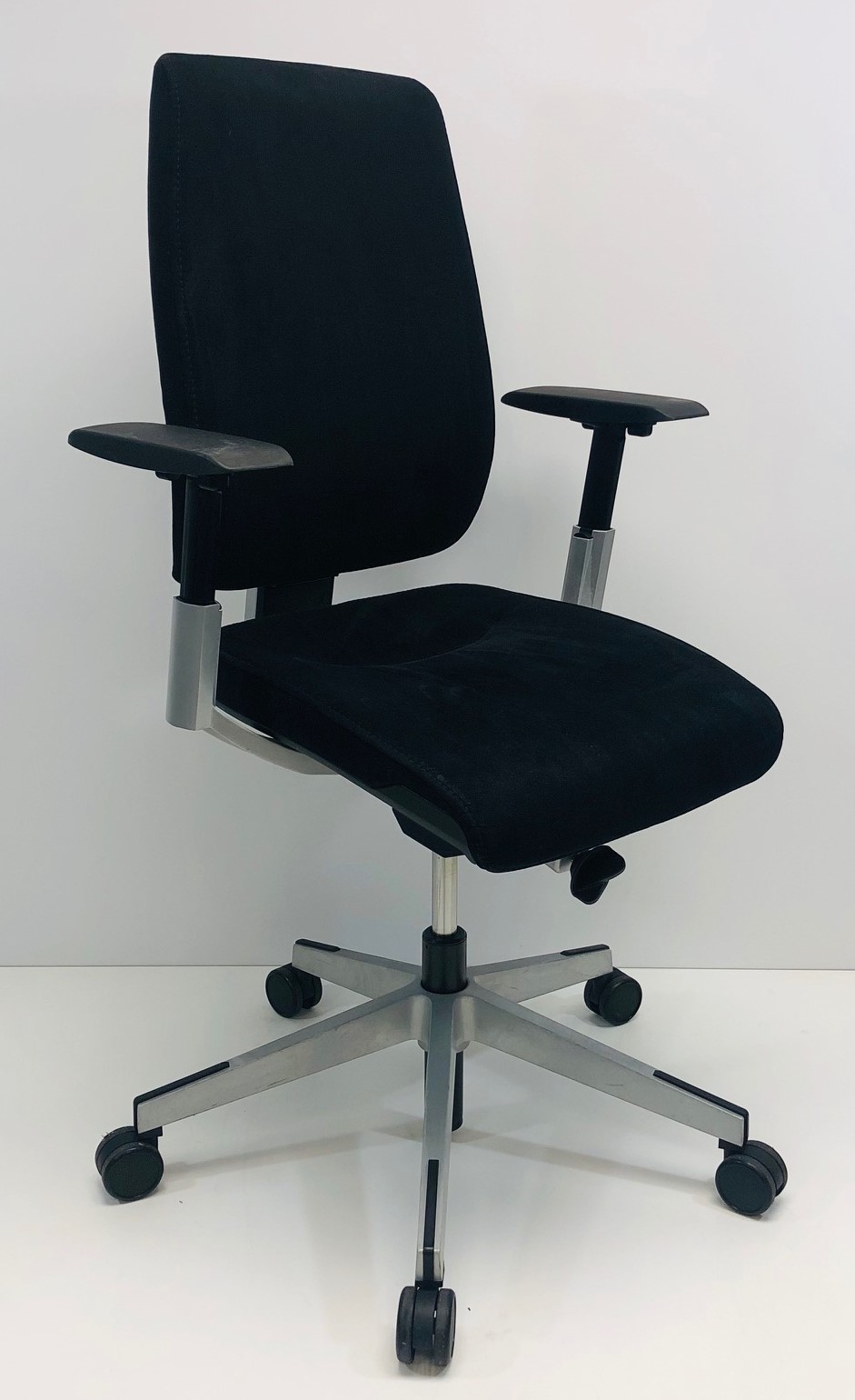 Bureaustoel Giroflex 68 Alcantara zwart