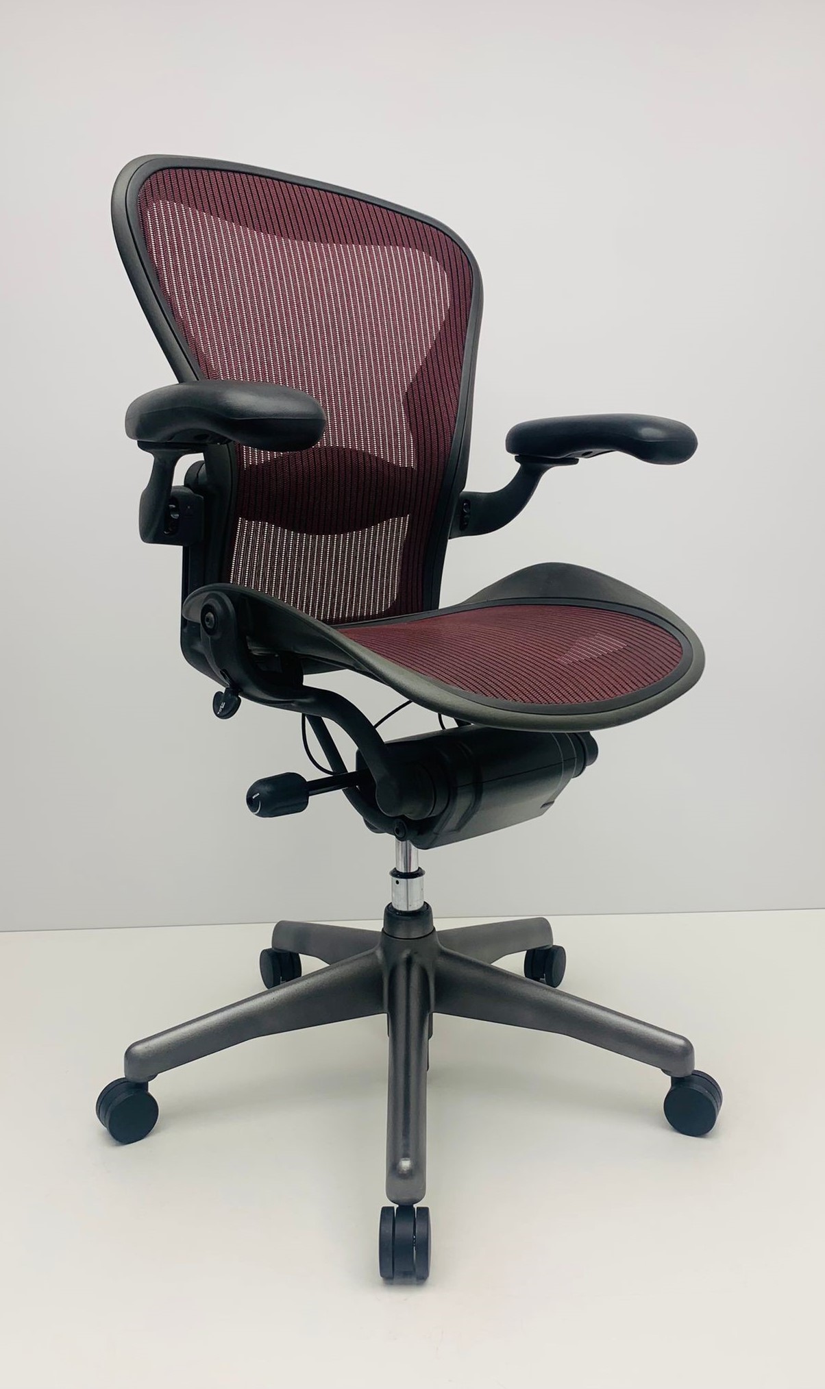 Bureaustoel Herman Miller Aeron B paars