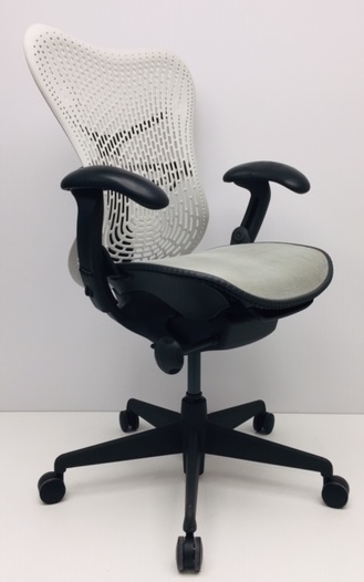 Bureaustoel Herman Miller Mirra wit