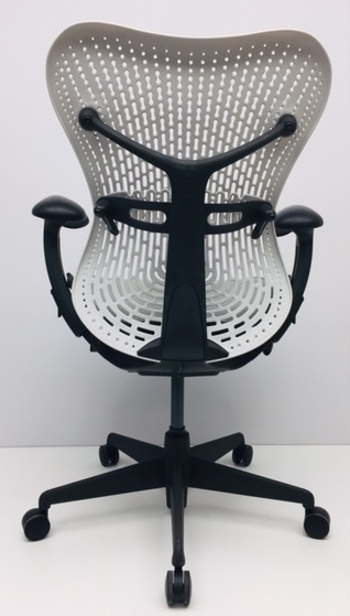 Bureaustoel Herman Miller Mirra wit