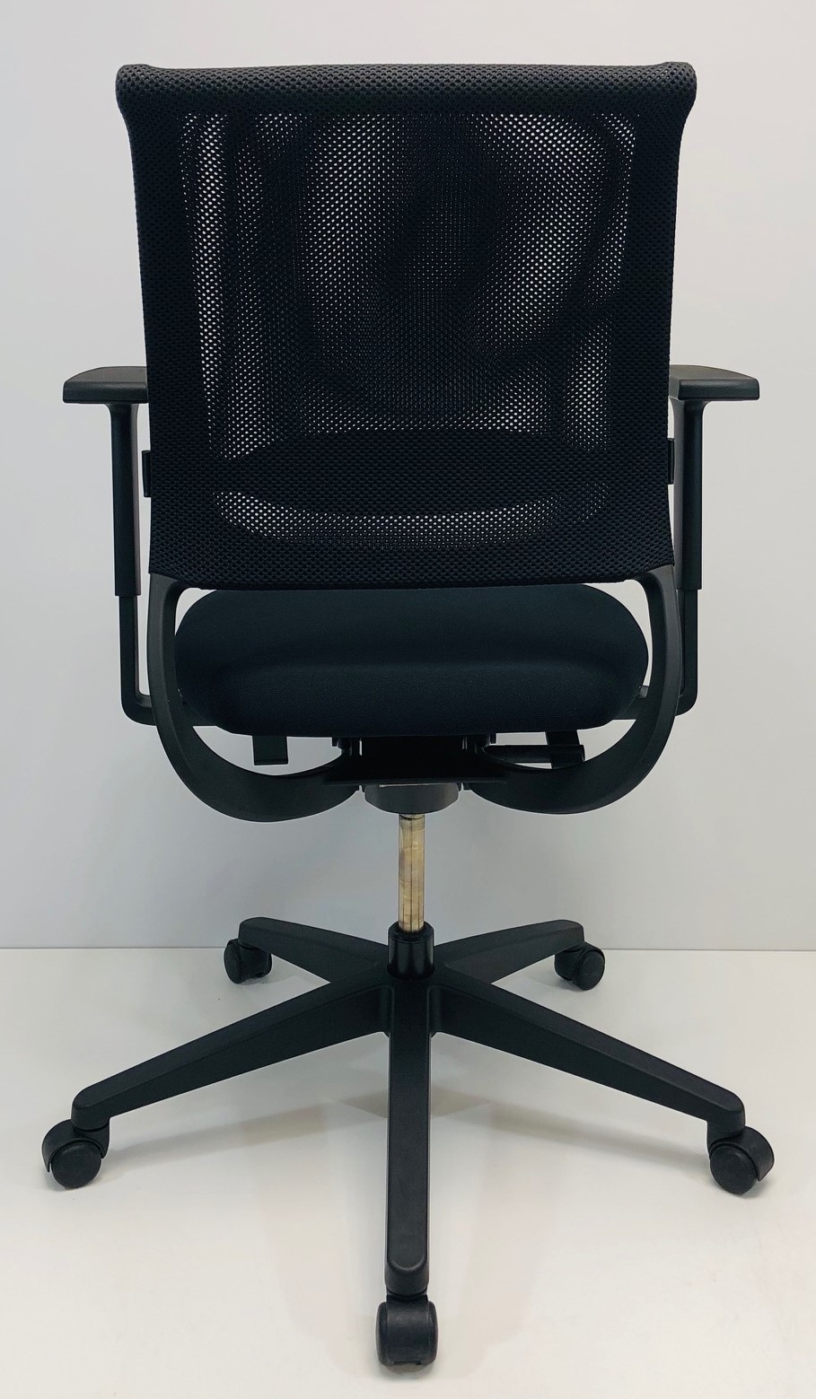 Bureaustoel Sedus Netwin zwart nieuwe stof