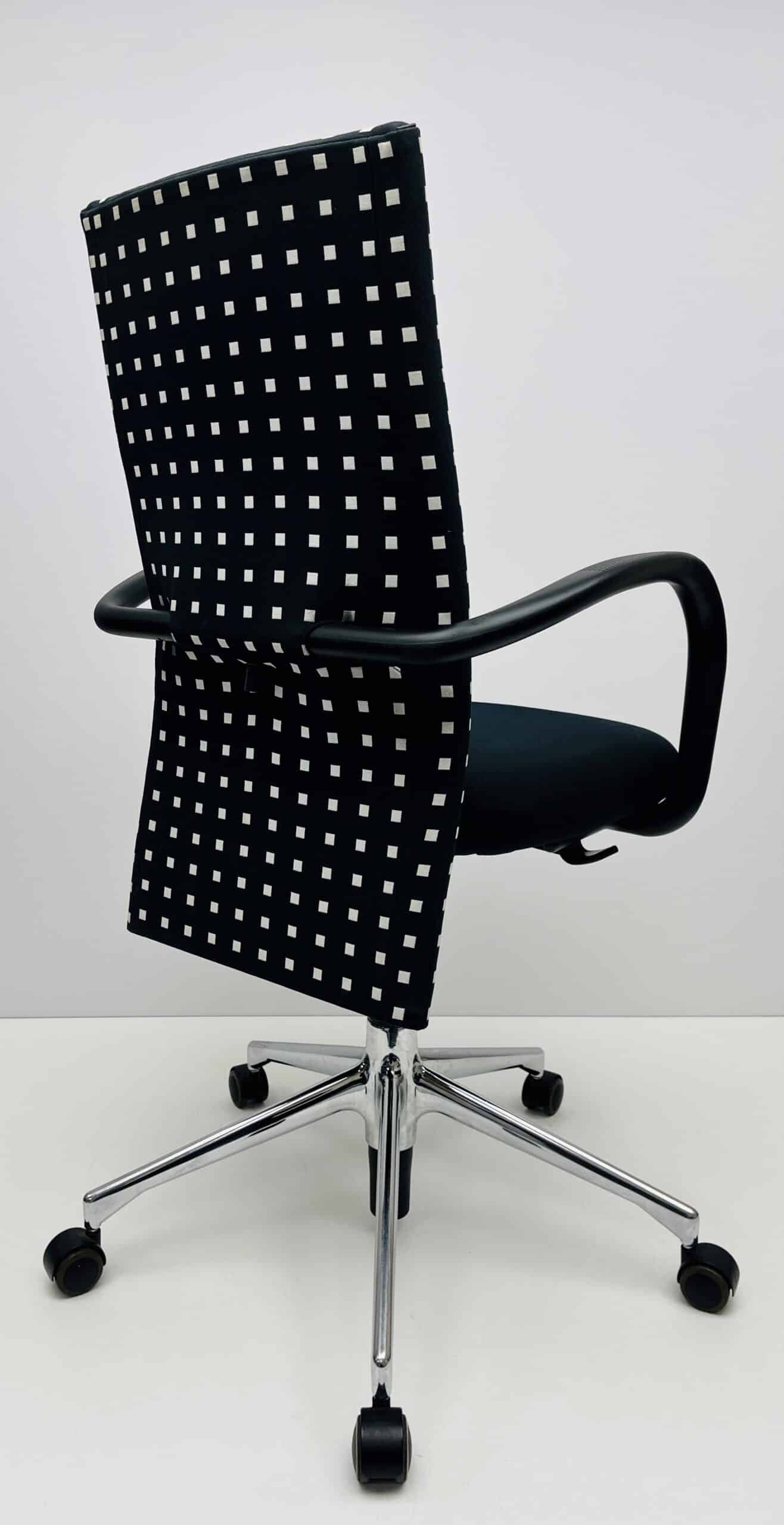 Bureaustoel Vitra AC1 zwart originele stof