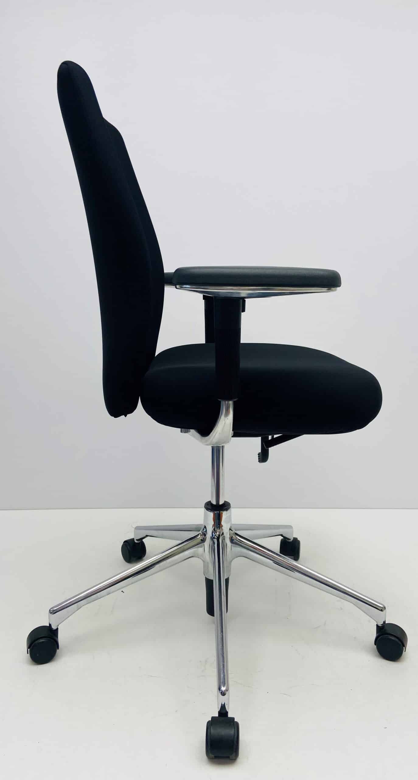 Bureaustoel Vitra Oson C zwart nieuwe stof