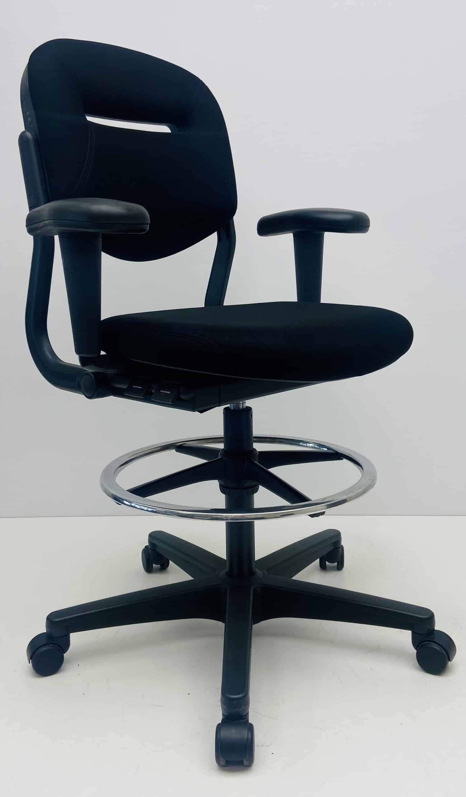 Baliestoel Ahrend 220