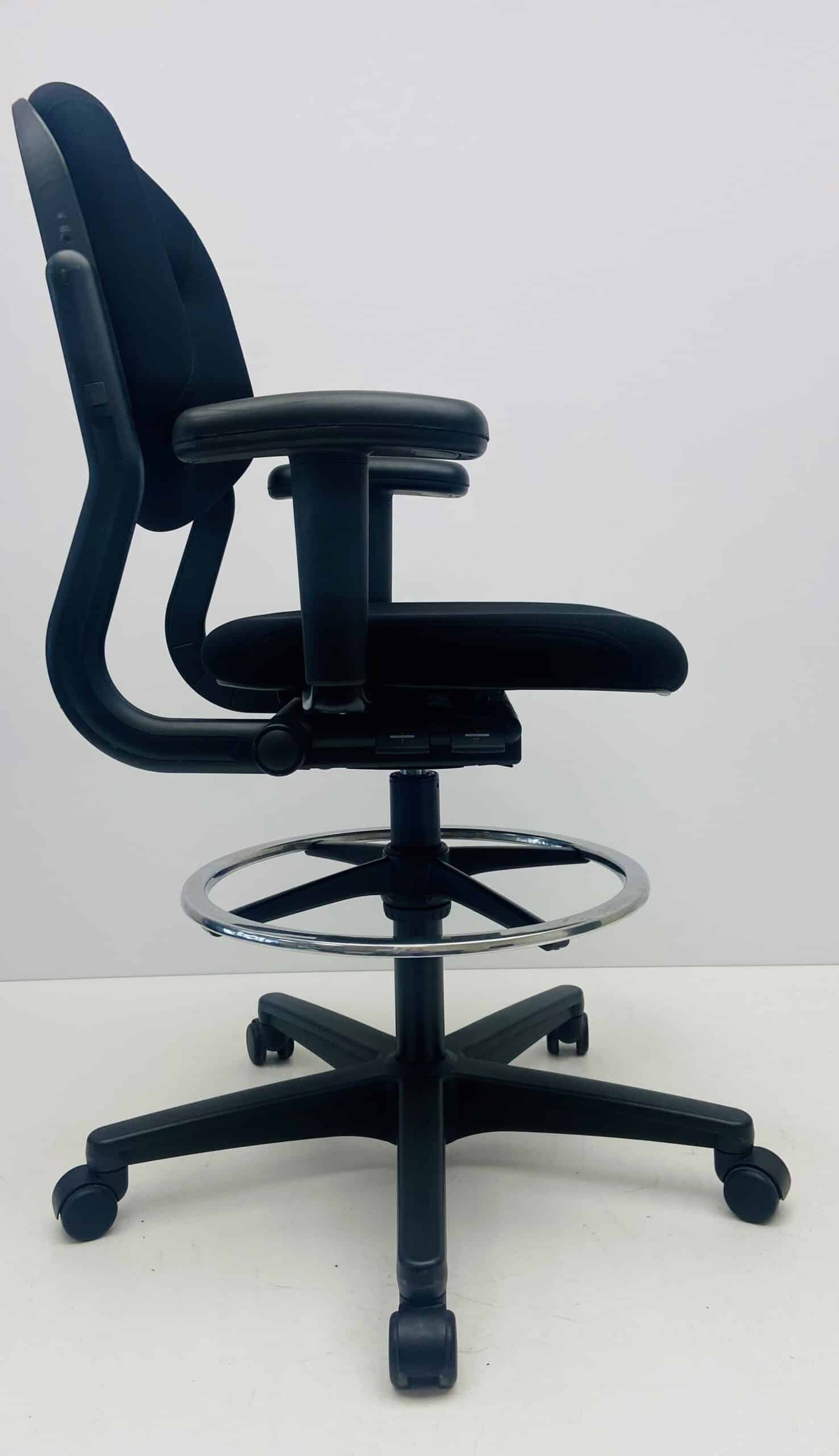 Baliestoel Ahrend 220
