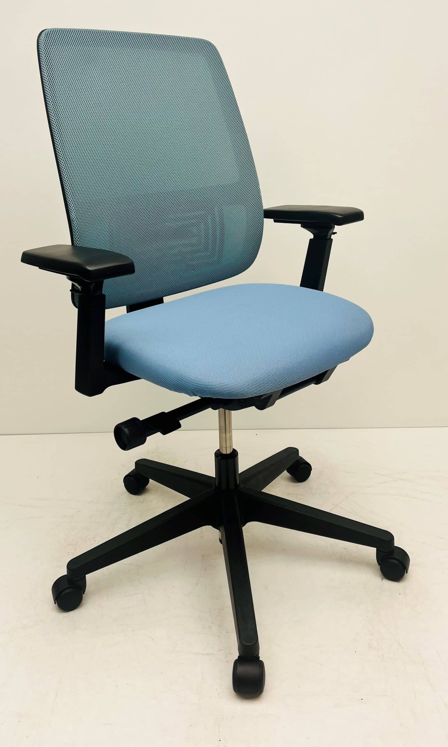 Bureaustoel Comforto 29 lichtblauw